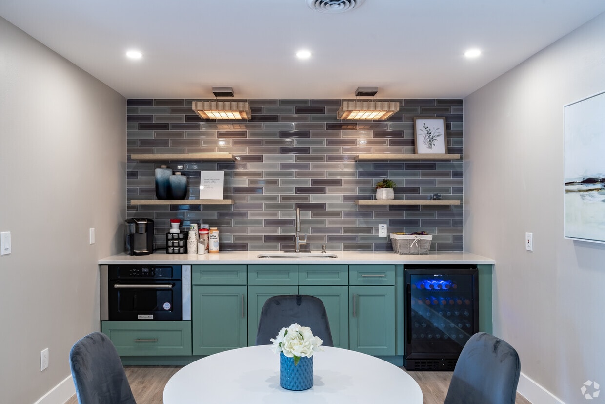 Bloomfield Villas Apartments in Auburn Hills, MI