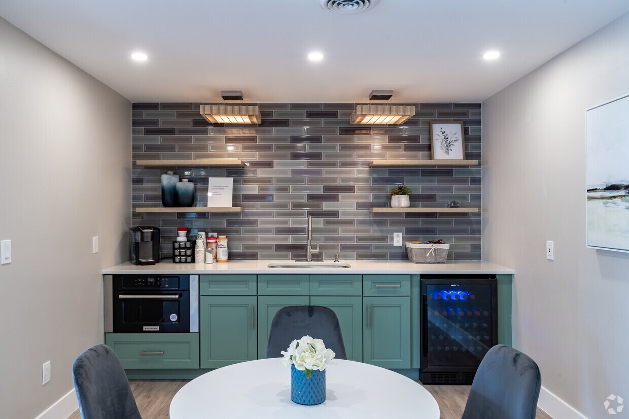 Bloomfield Villas Apartments in Auburn Hills, MI