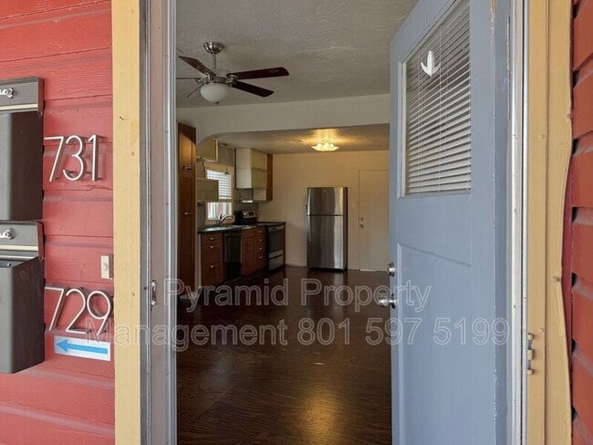 Building Photo - 729-731 W 100 S