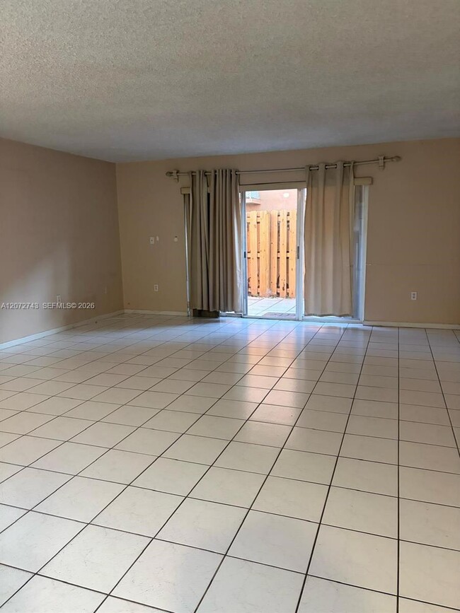 Foto del edificio - 14909 SW 80th St