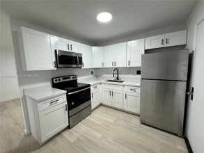 Building Photo - 12215 W Dixie Hwy