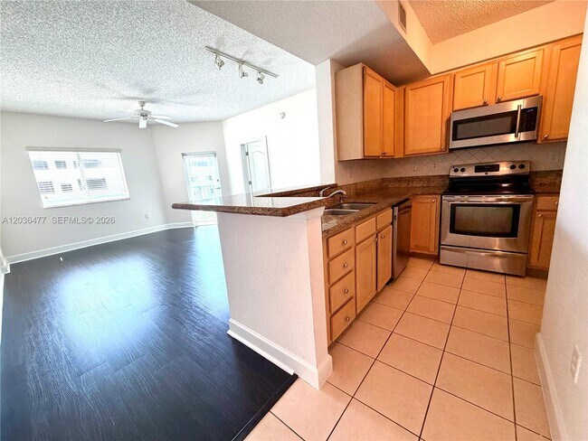 Foto del edificio - 6001 SW 70th St