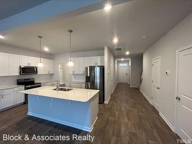 Building Photo - 3 br, 2.5 bath House - 29 Verona Drive