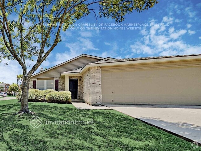 Building Photo - 4401 Courtside Dr