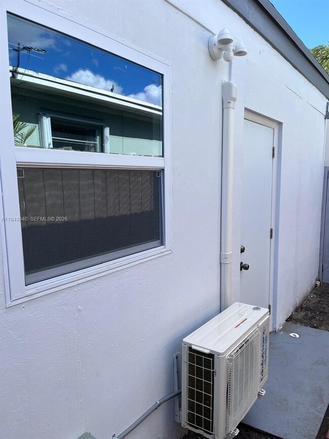 Building Photo - 50 NW 68th Ct