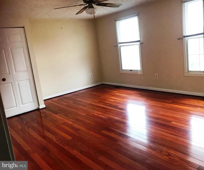 Foto del edificio - 1305 Benicia Ln