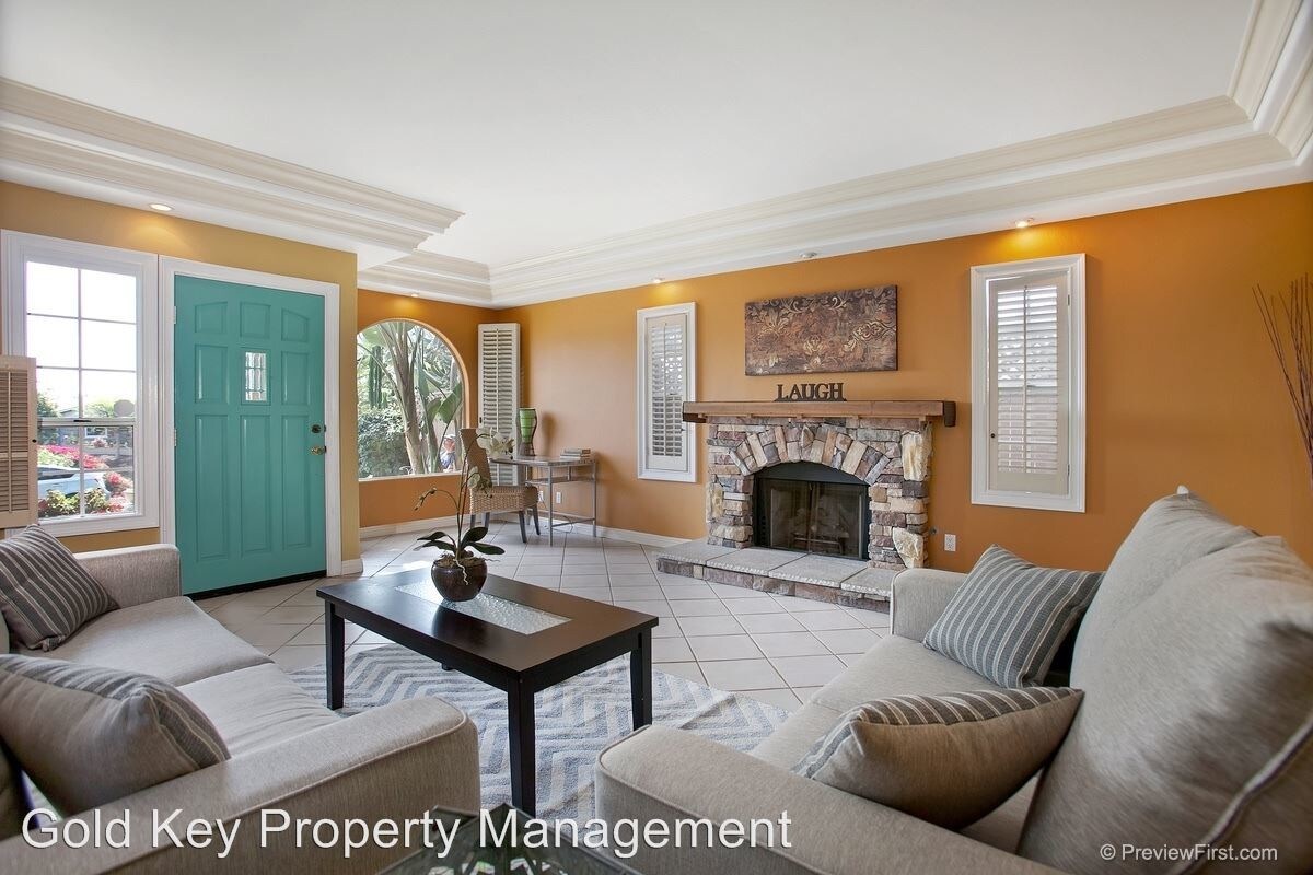Primary Photo - 3 br, 2.5 bath House - 2416 Vancouver Avenue