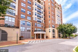 Building Photo - 485 Harbor Side St