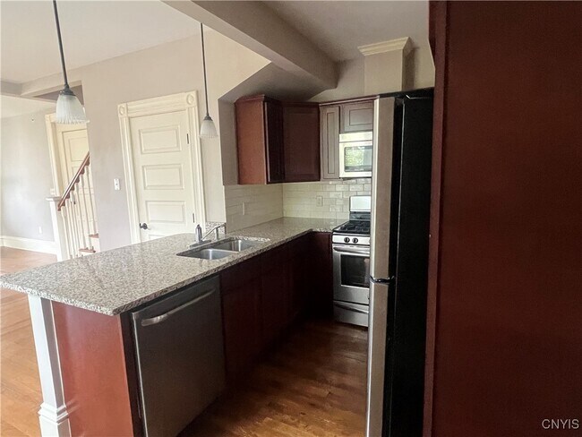 Foto del edificio - 2004 E Genesee St