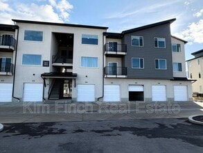 Building Photo - 844 S 200 E