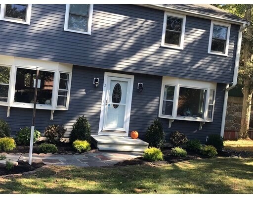 Primary Photo - 1 Seneca Ln