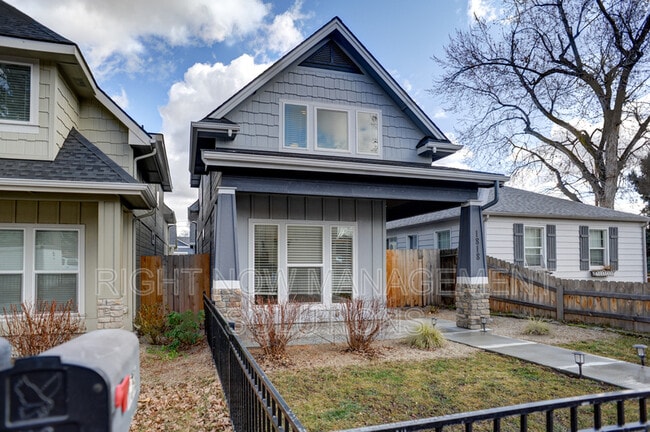 Building Photo - 1818 S Grant Ave