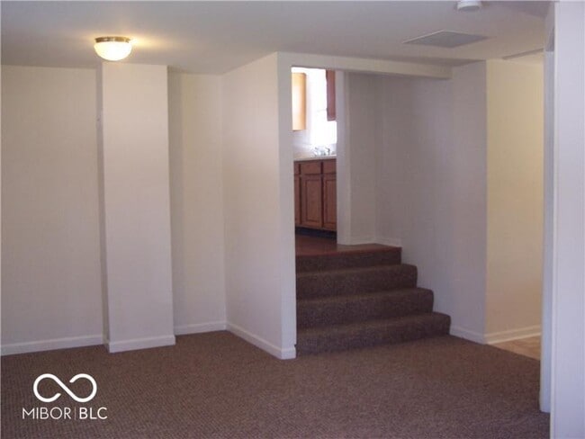 Building Photo - 2605 E Midland Rd