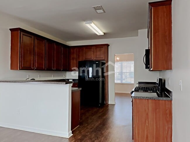 Foto del edificio - 4158 Elderberry Dr