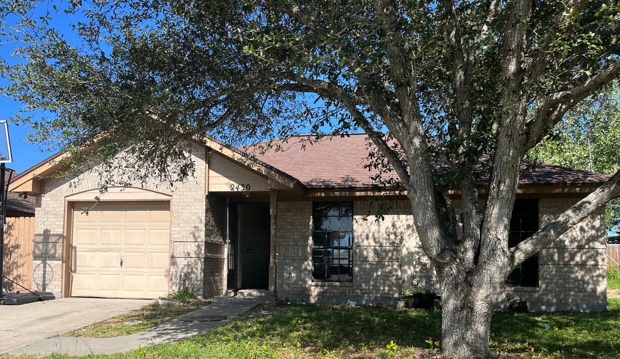 2430 Westlake Cir N, Ingleside, TX 78362 House Rental in Ingleside