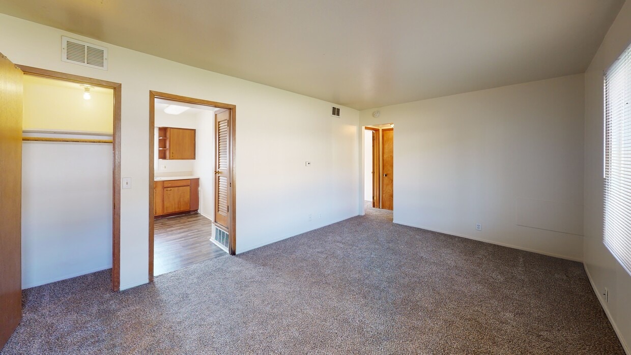 Photo - Courtyard 72 Apartments