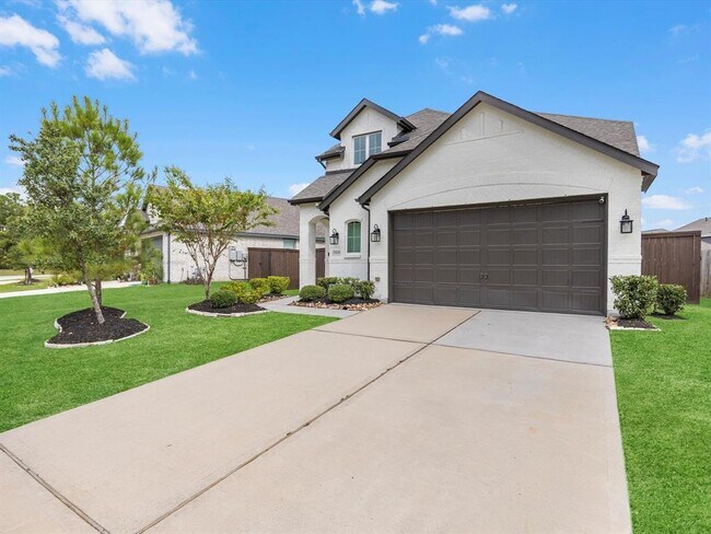 Building Photo - 16418 Sundew Bend Dr