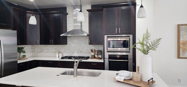 Foto del edificio - 2038 S Columbine St