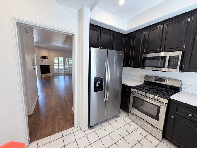 Foto del edificio - 5145 Yarmouth Ave