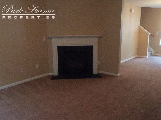 Building Photo - 6017 Waterloo Dr