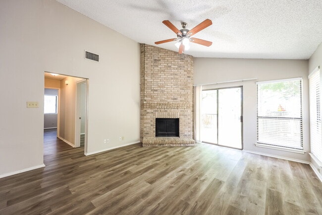 Building Photo - 6303 Crab Orchard