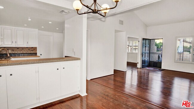 Foto del edificio - 263 E Sierra Madre Blvd