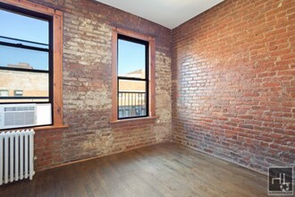 Building Photo - East 13th Street