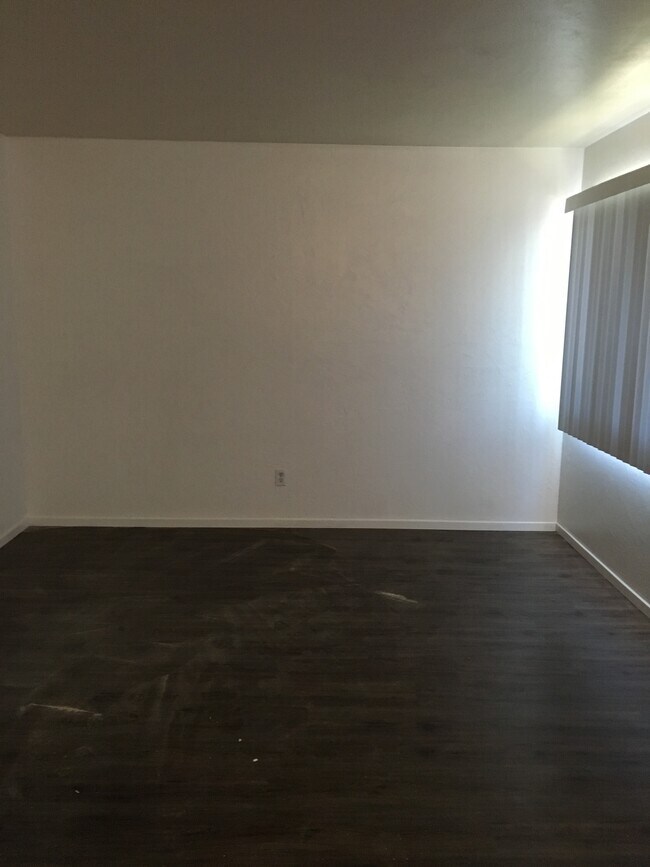Foto del edificio - 620 N Blackstone St