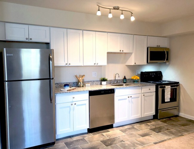 Dublin Village Apartments Dublin, PA