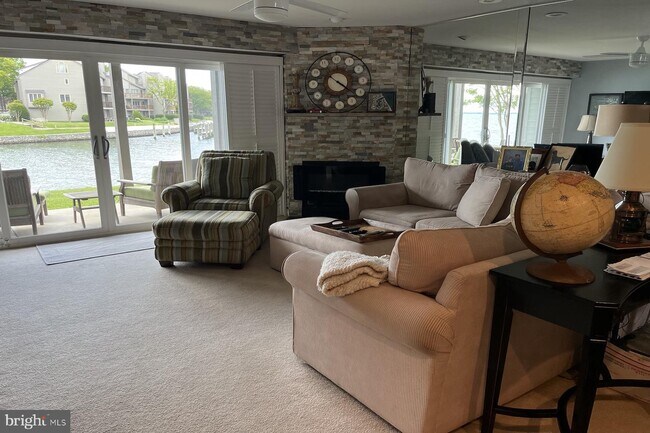 Building Photo - 2121 Quay Village Ct