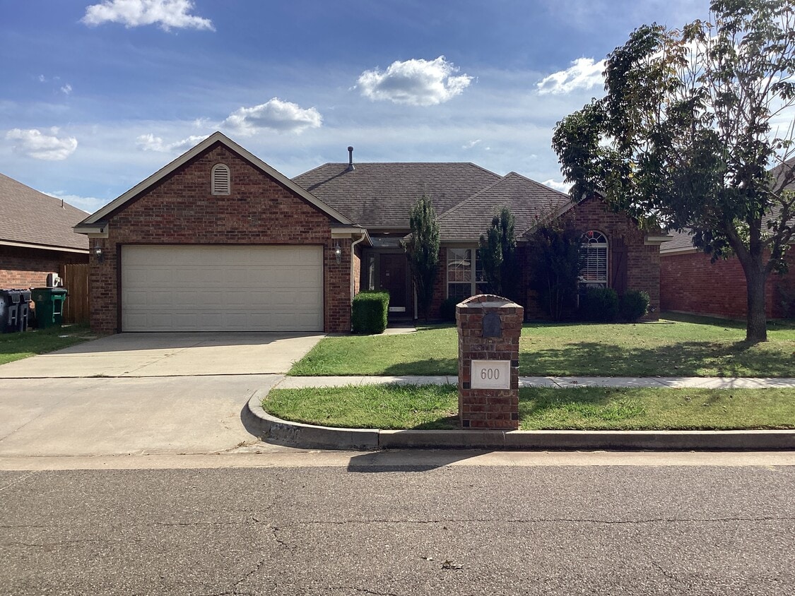 Foto principal - 600 SW 159th Terrace