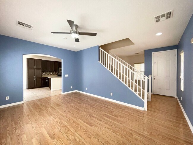Building Photo - 6575 Gertrude Ct