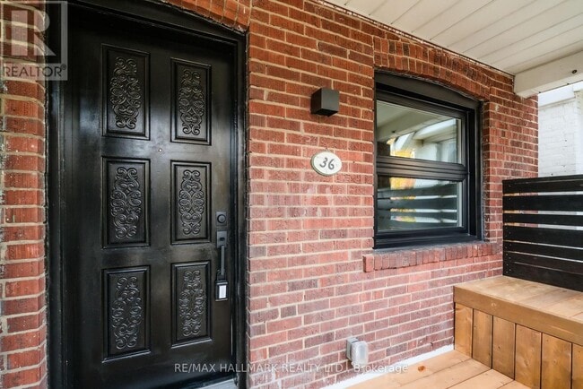 Building Photo - 36 Rushbrooke Ave