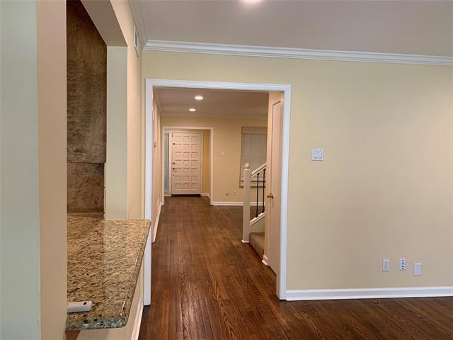 Foto del edificio - 6949 Helsem Way