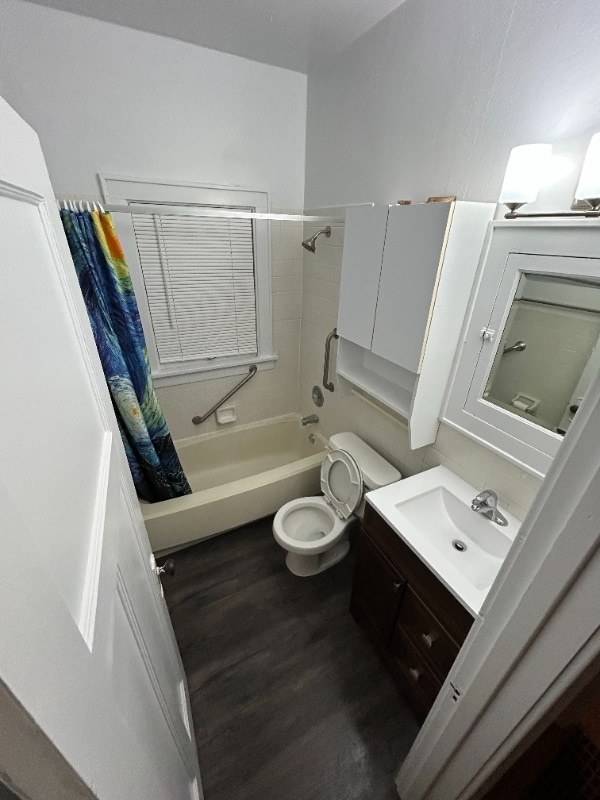 Foto del edificio - 3238 Ridgeway Ave