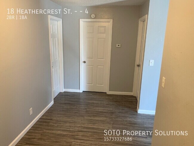 Foto del edificio - 18 Heathercrest St