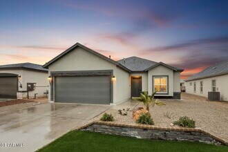 Building Photo - 13956 Madero Ave