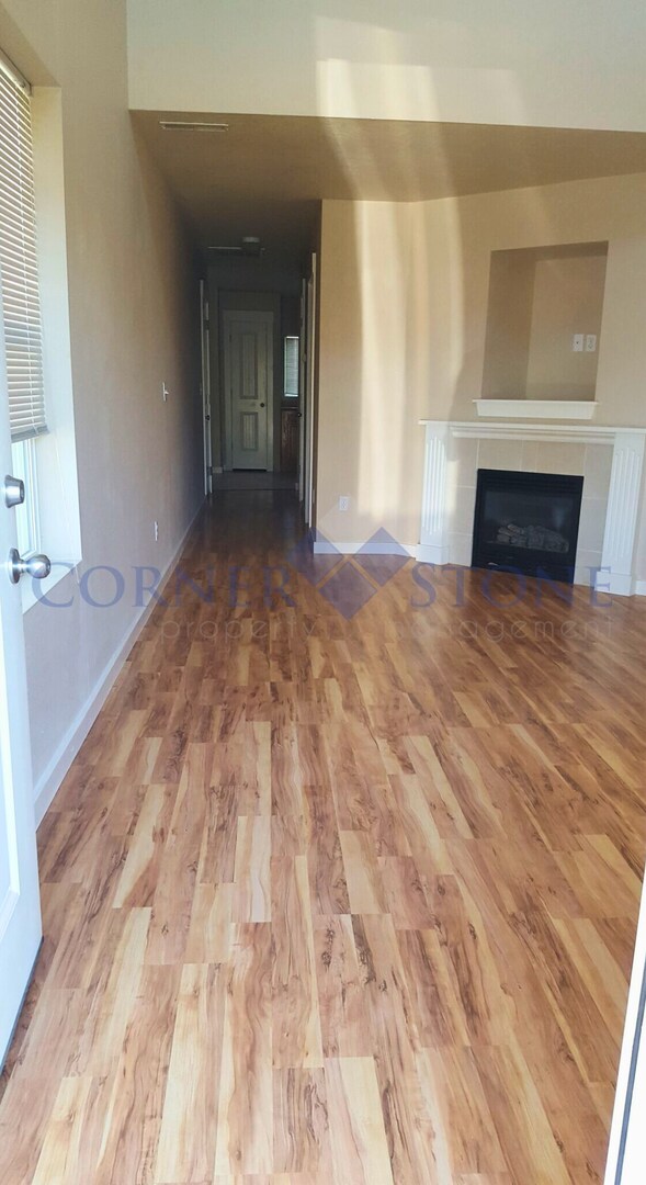 Foto del edificio - Great Townhome Near Morris Hill!