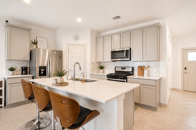 Building Photo - 28923 Yukon River Ct