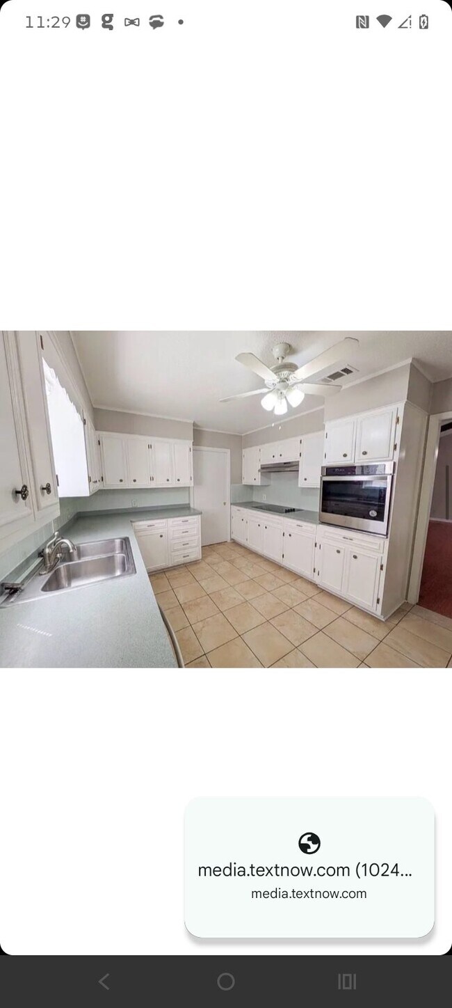 Foto del edificio - 6510 Daisy Dr