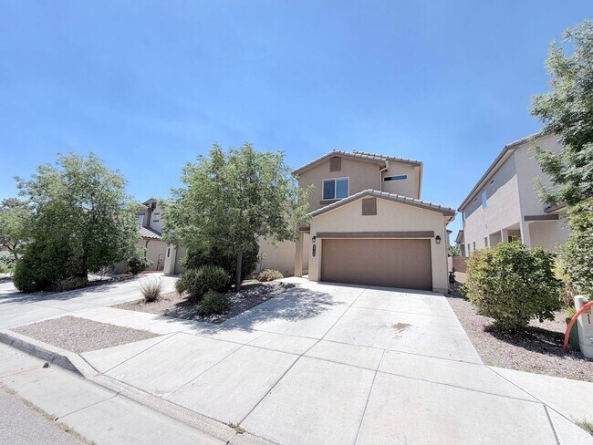 Foto del edificio - Beautiful 3-Bedroom Home in Tierra Oeste near Ladera/Unser. Refrigerated Air!