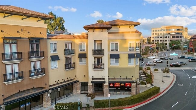 Building Photo - 24505 Town Center Dr