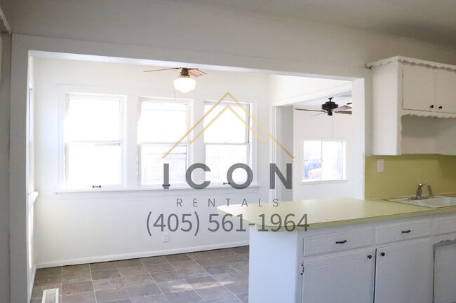 Foto del edificio - 146 N El Reno Ave