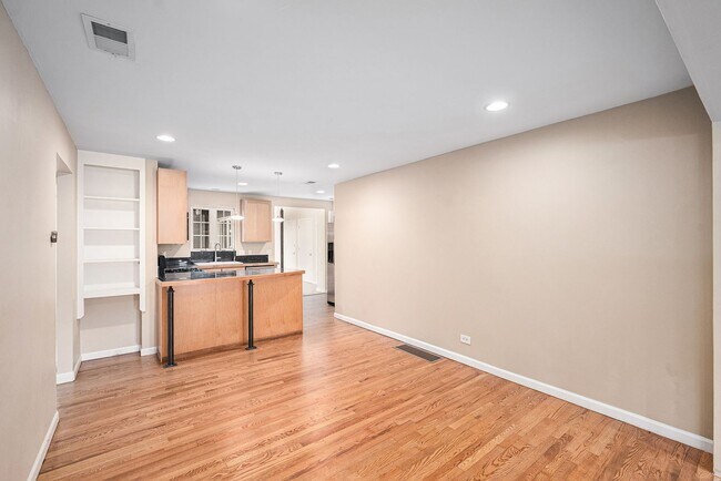 Foto del edificio - Beautifully renovated home in Montclair wi...