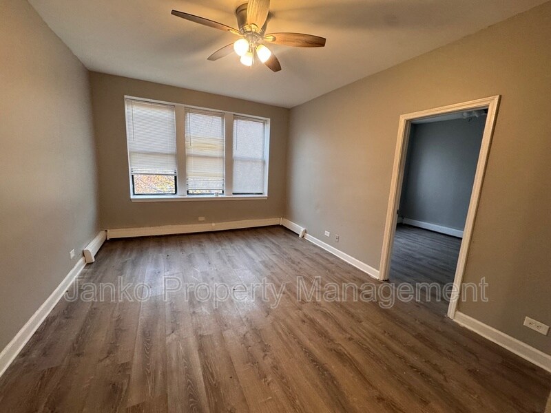 Foto principal - 5647 W Washington Blvd