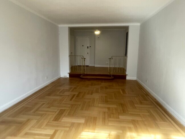 Foto del edificio - 210 Martine Ave