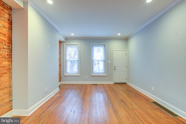 Foto del edificio - 2413 Sharswood St