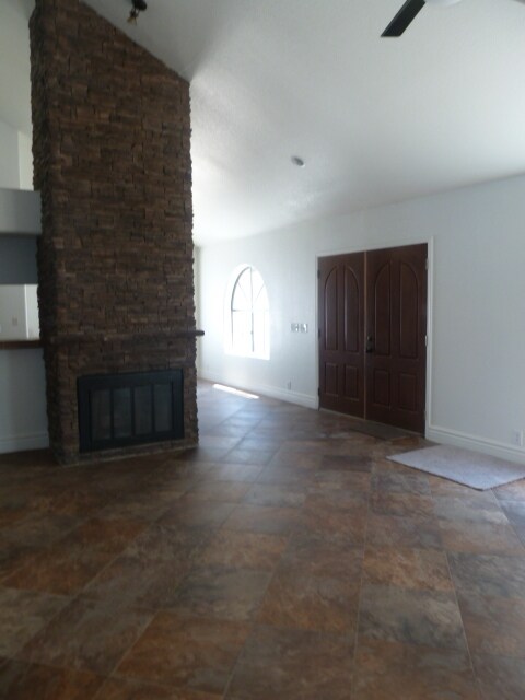 Front Entrance - 1457 E Renee Dr