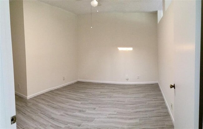 Building Photo - 229 Commercial Blvd
