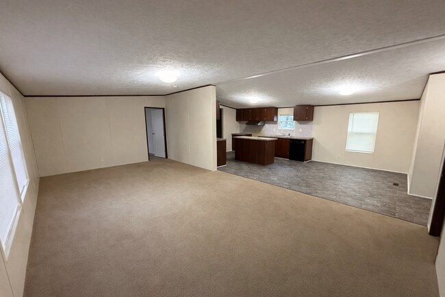 Foto del edificio - 105 Campbell Dr